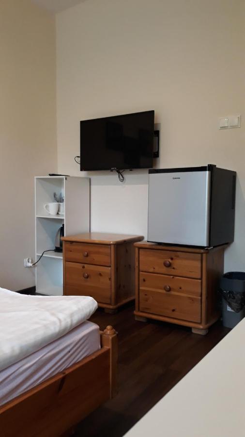 ילנייה גורה Apartamenty I Pokoje Przy Parku מראה חיצוני תמונה