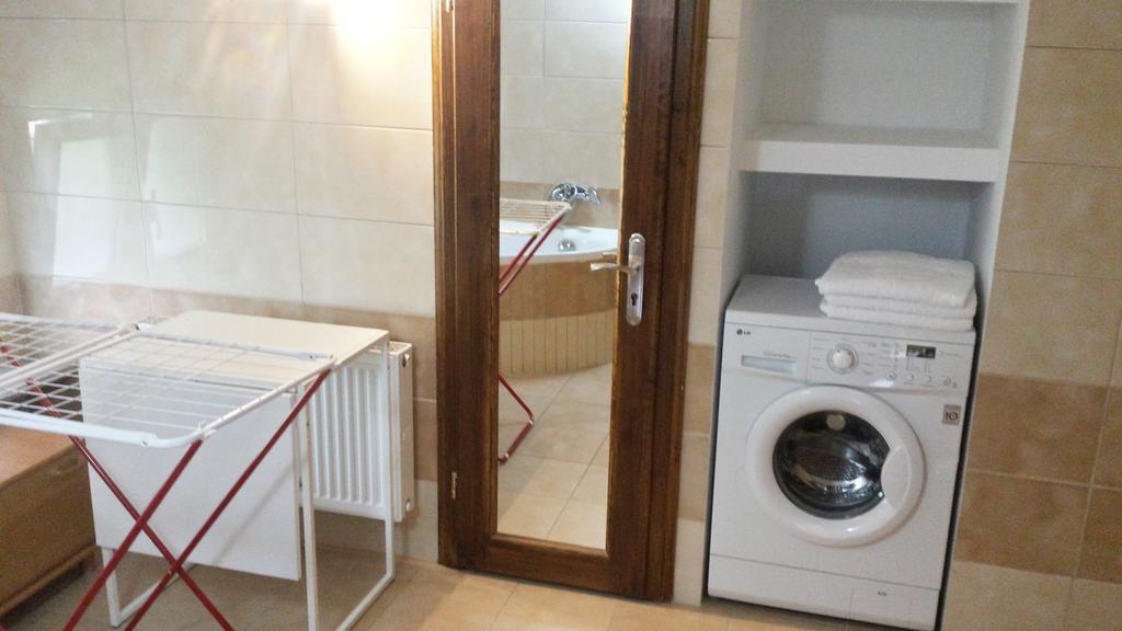 ילנייה גורה Apartamenty I Pokoje Przy Parku מראה חיצוני תמונה