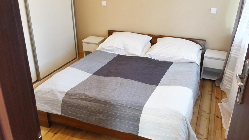 ילנייה גורה Apartamenty I Pokoje Przy Parku מראה חיצוני תמונה