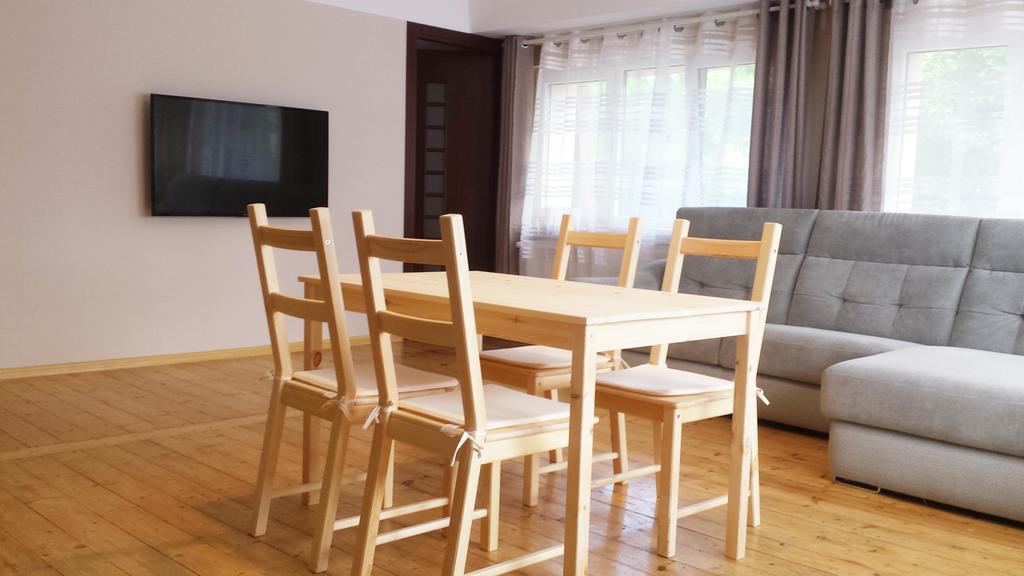 ילנייה גורה Apartamenty I Pokoje Przy Parku מראה חיצוני תמונה